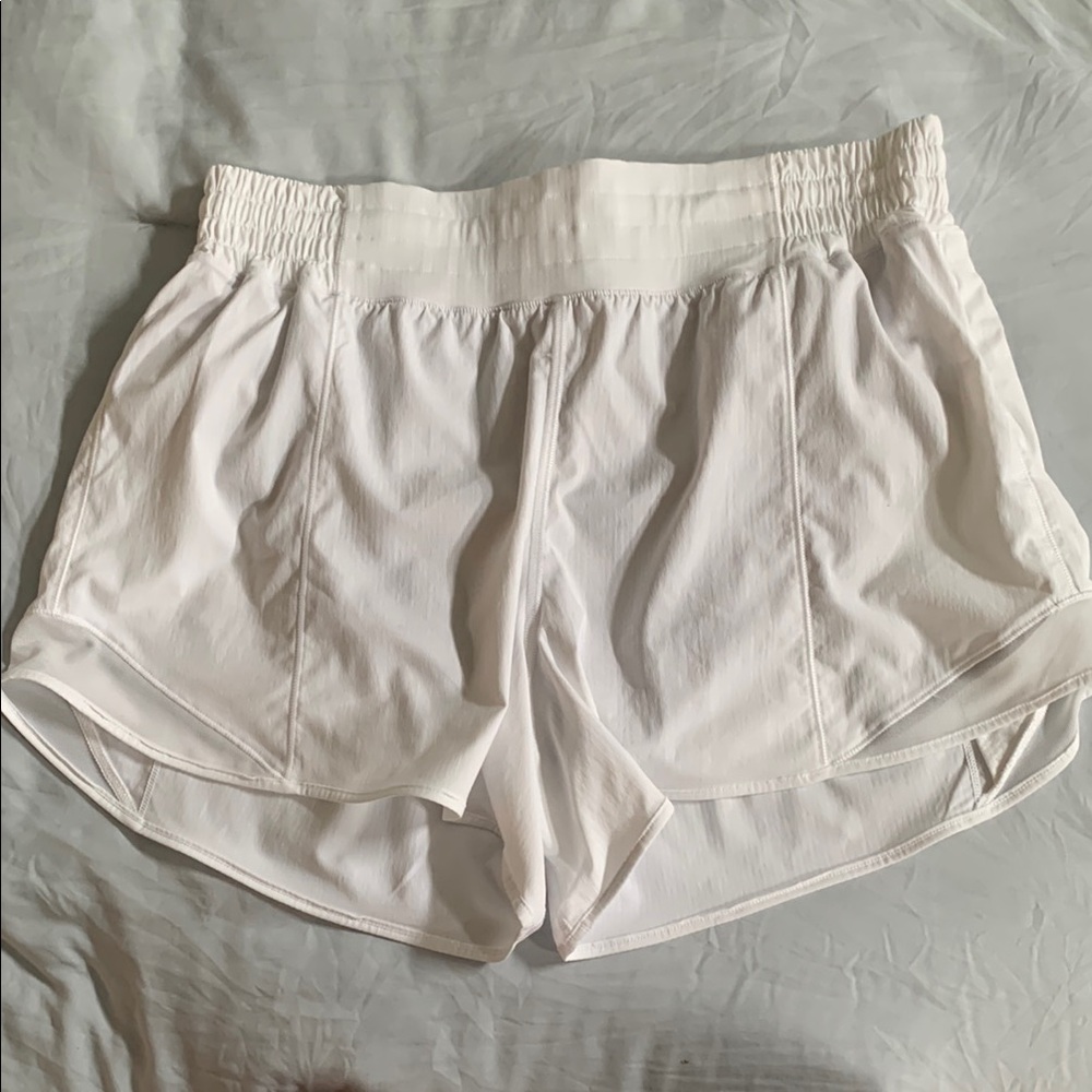 Lululemon Athletics Hotty Hot High-Rise Lined Shirt 4”